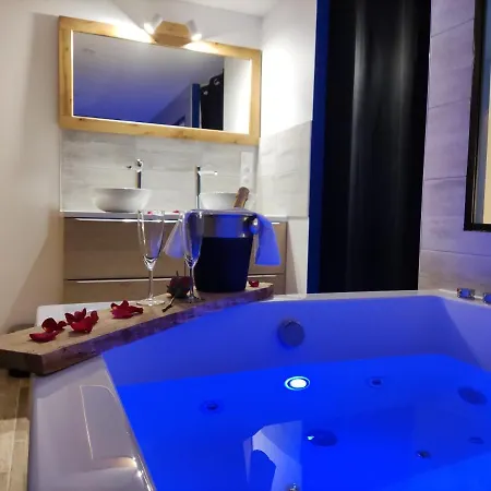 Maison De Ville, Balneo, 2 Parentales Дом отдыха