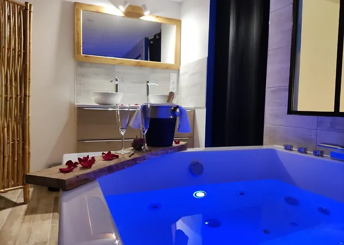 Maison De Ville, Balneo, 2 Parentales Ferienhaus